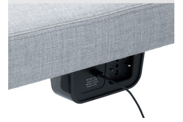 modulare-banke-f-moderne-open-space-lounges-ola-presa-usb-schuko